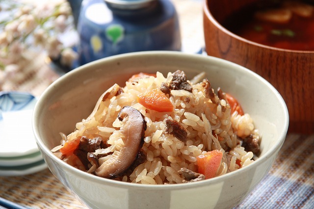 牛肉まぜ御飯